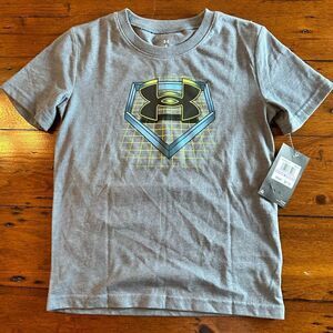 Kids NWT UA Shirt